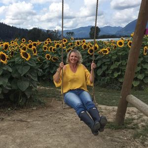 Meet your Posher, Kara